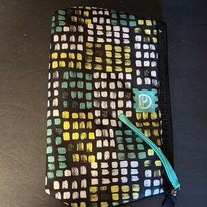 Igloo Black and Multicolor Patterned Pouch